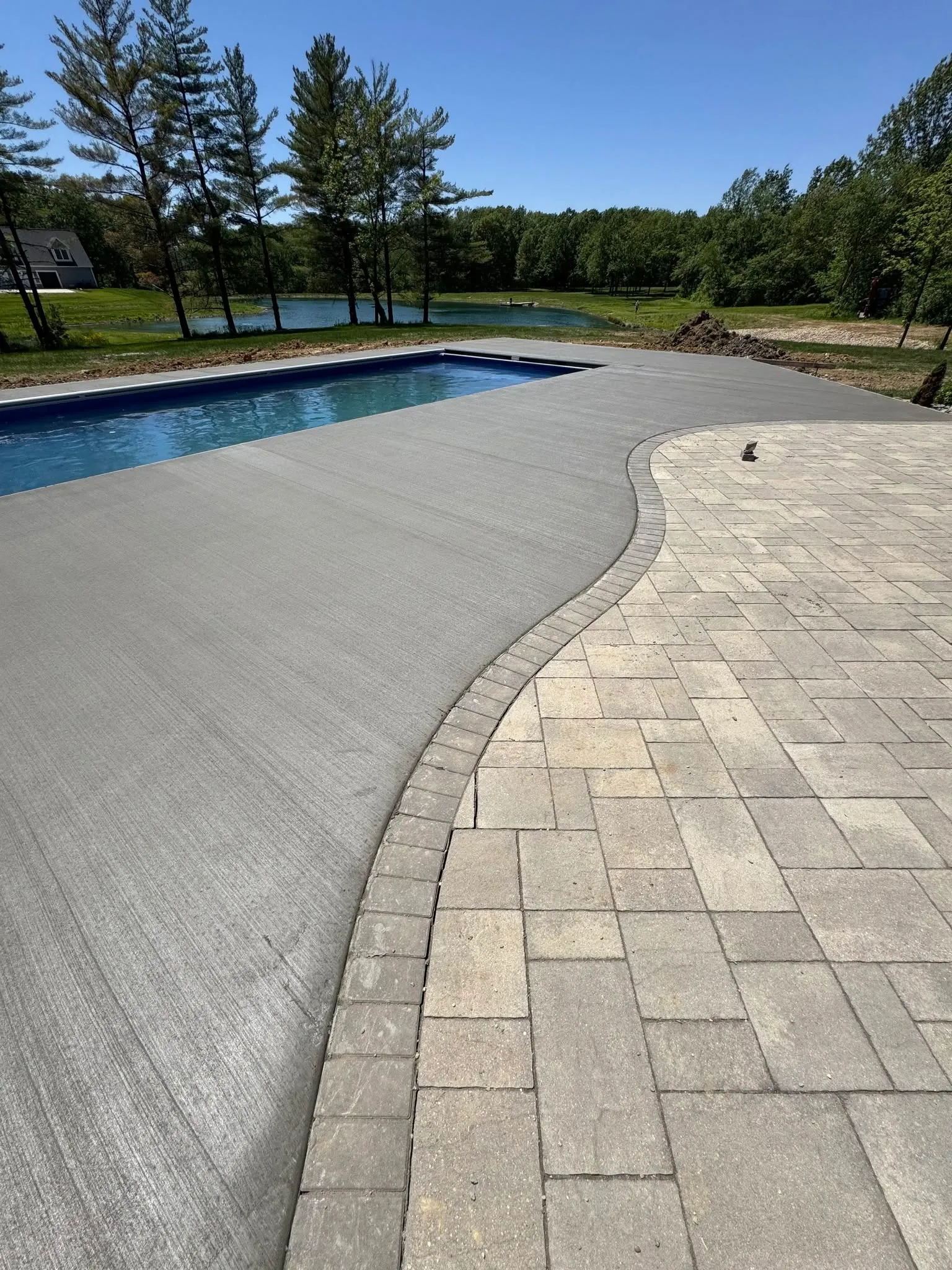 backyard fiberglass pool near Savoy IL for Champaign homeowner